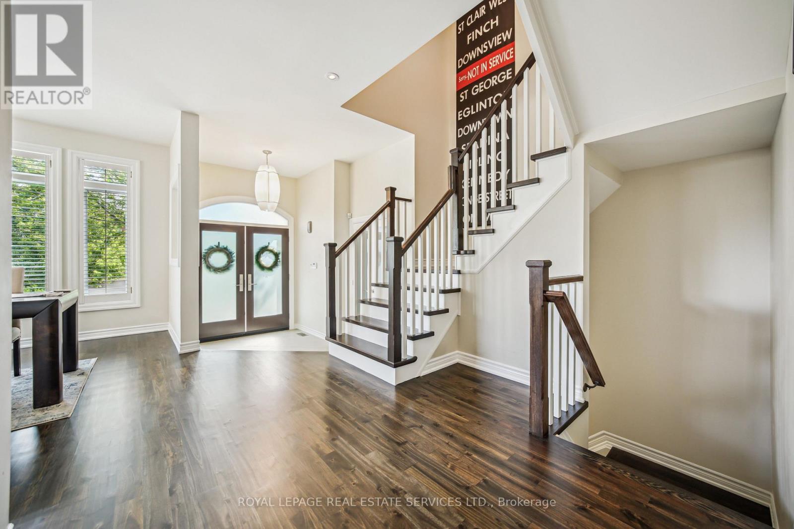 












2114 NIGHTINGALE WAY

,
Oakville,




Ontario
L6M3R5

