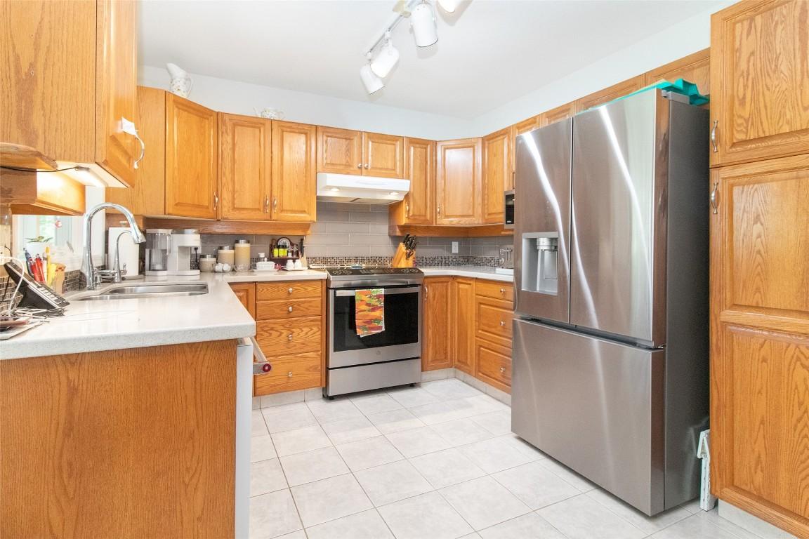 









3811


Glen Canyon

Drive,
West Kelowna,




BC
V4T 2P7

