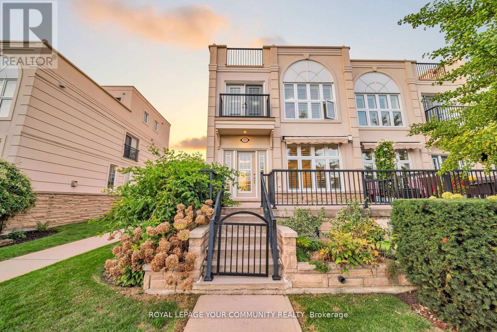












#107 - 165 DIVISION STREET

,
Cobourg,




Ontario
K9A0B3

