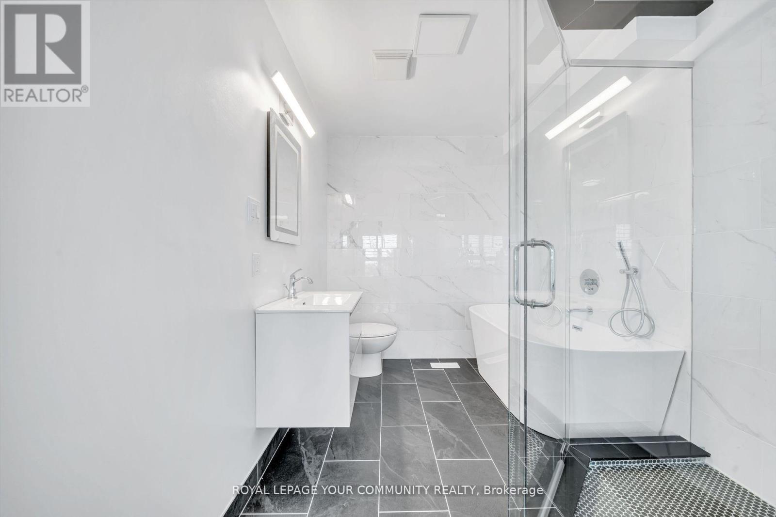 












#107 - 165 DIVISION STREET

,
Cobourg,




Ontario
K9A0B3

