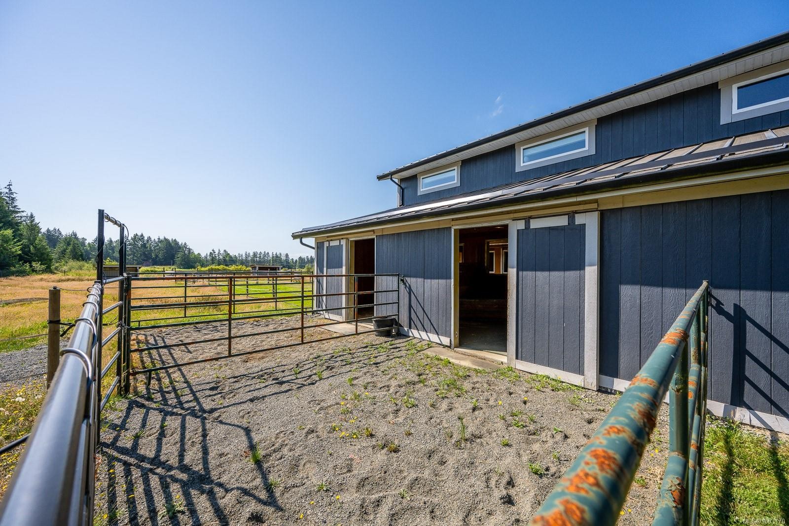 









6392


Island

Hwy North,
Courtenay,




BC
V9J 1T7

