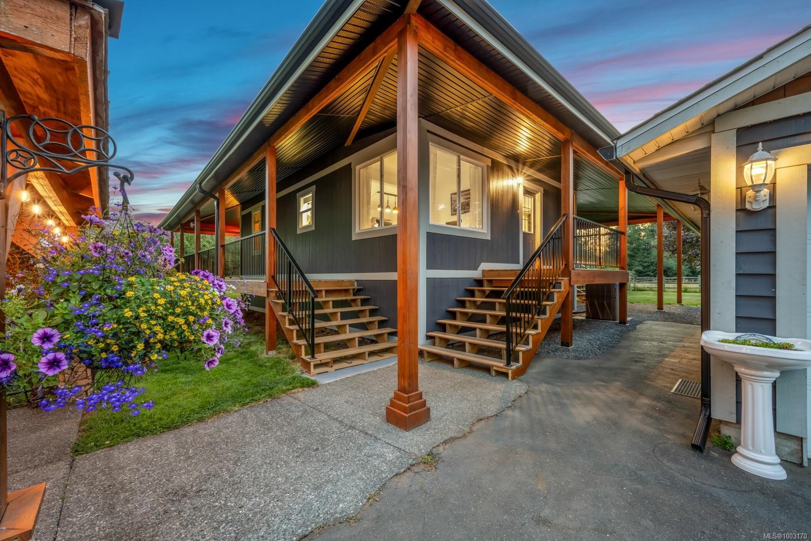 









6392


Island

Hwy North,
Courtenay,




BC
V9J 1T7

