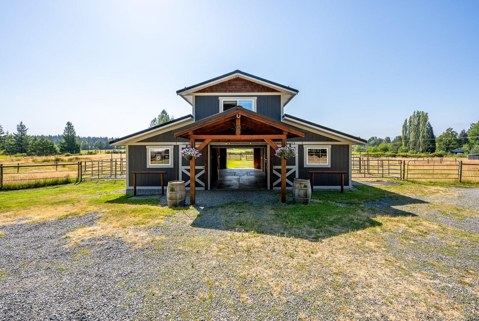 









6392


Island

Hwy North,
Courtenay,




BC
V9J 1T7

