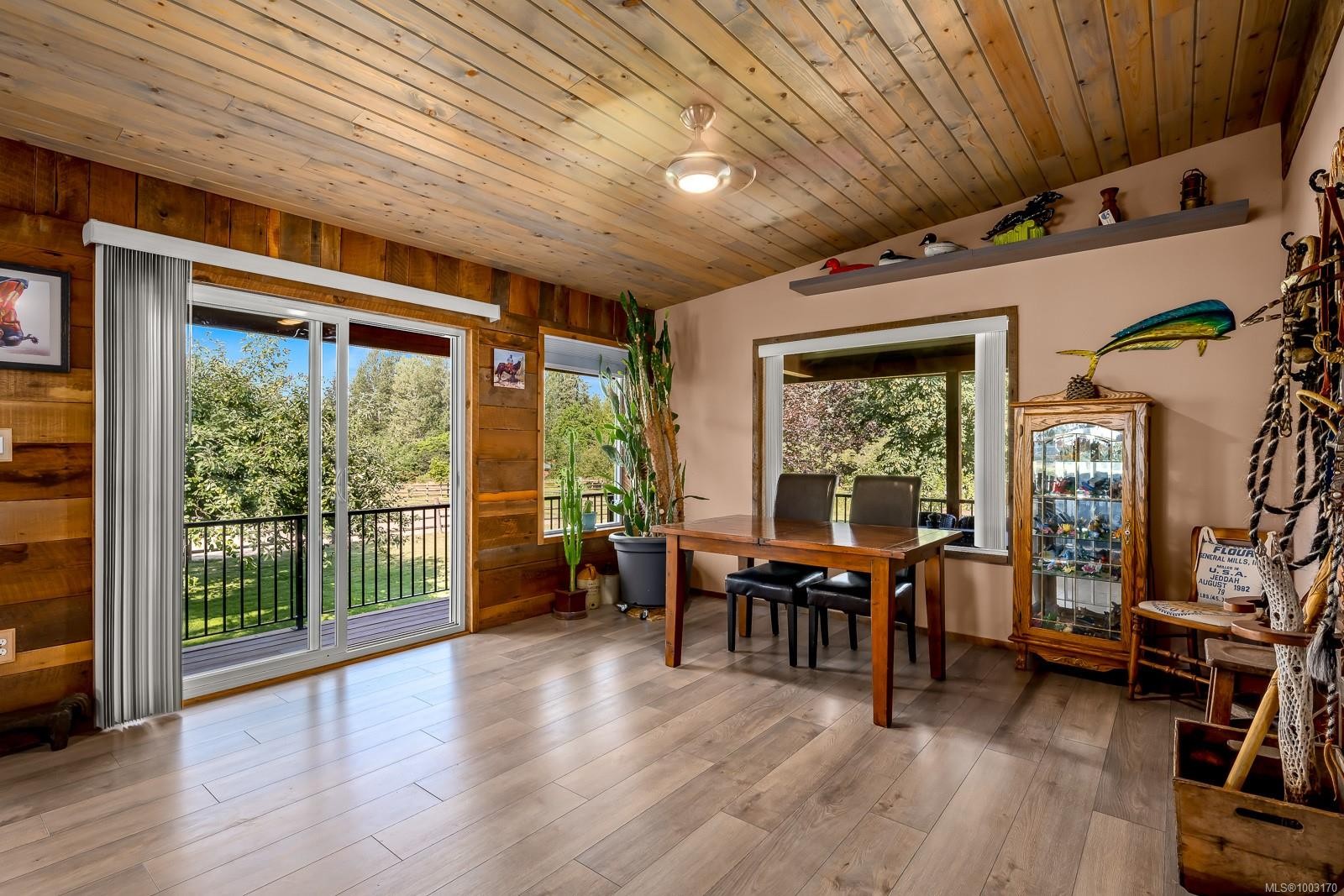 









6392


Island

Hwy North,
Courtenay,




BC
V9J 1T7

