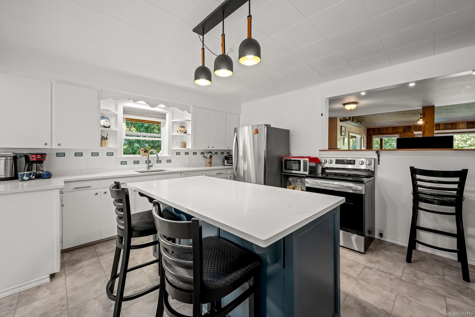 









6392


Island

Hwy North,
Courtenay,




BC
V9J 1T7

