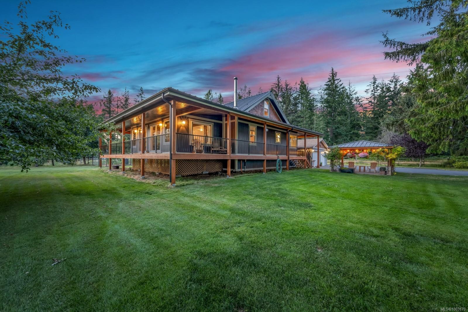 









6392


Island

Hwy North,
Courtenay,




BC
V9J 1T7

