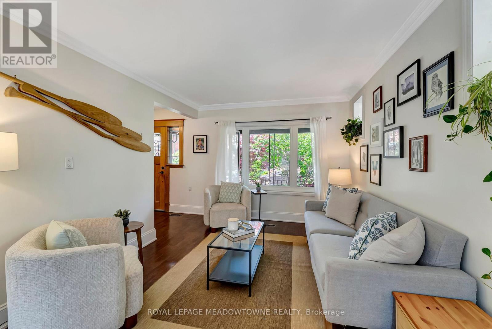 












201 ROTHSAY AVENUE

,
Hamilton,




Ontario
L8M3G6

