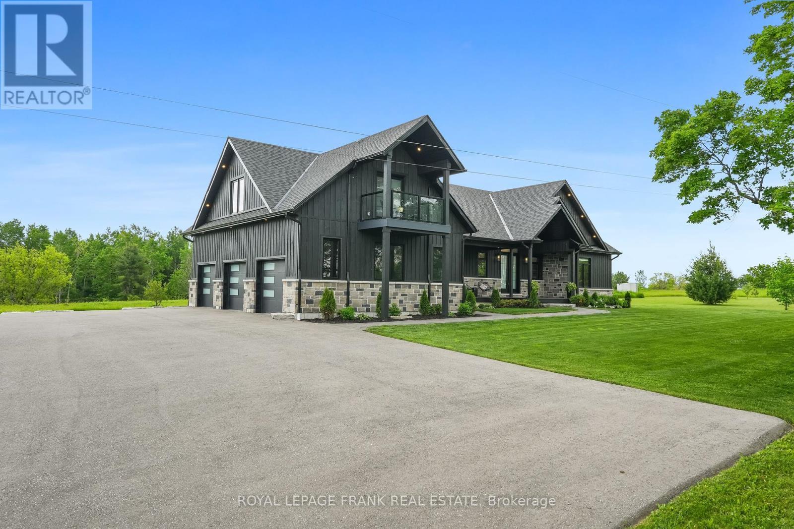 












3248 POGUE ROAD

,
Scugog (Port Perry),




Ontario
L9L1B6

