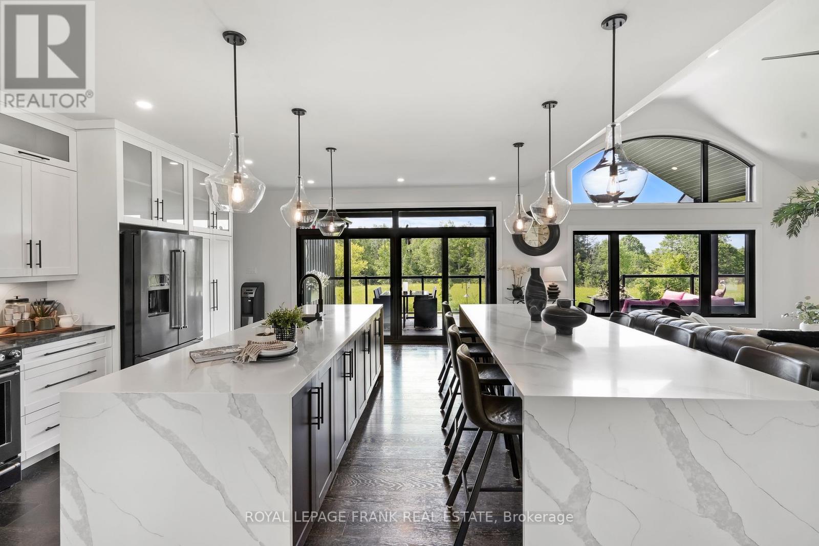 












3248 POGUE ROAD

,
Scugog (Port Perry),




Ontario
L9L1B6

