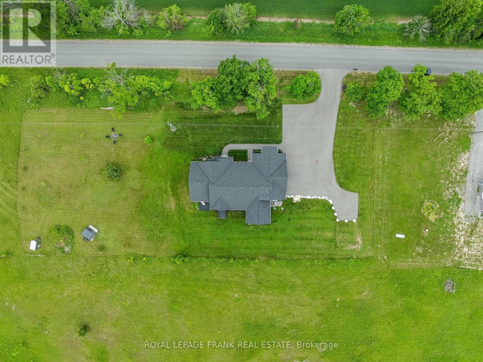 












3248 POGUE ROAD

,
Scugog (Port Perry),




Ontario
L9L1B6

