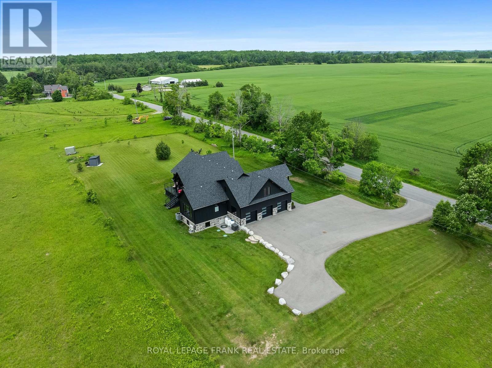 












3248 POGUE ROAD

,
Scugog (Port Perry),




Ontario
L9L1B6

