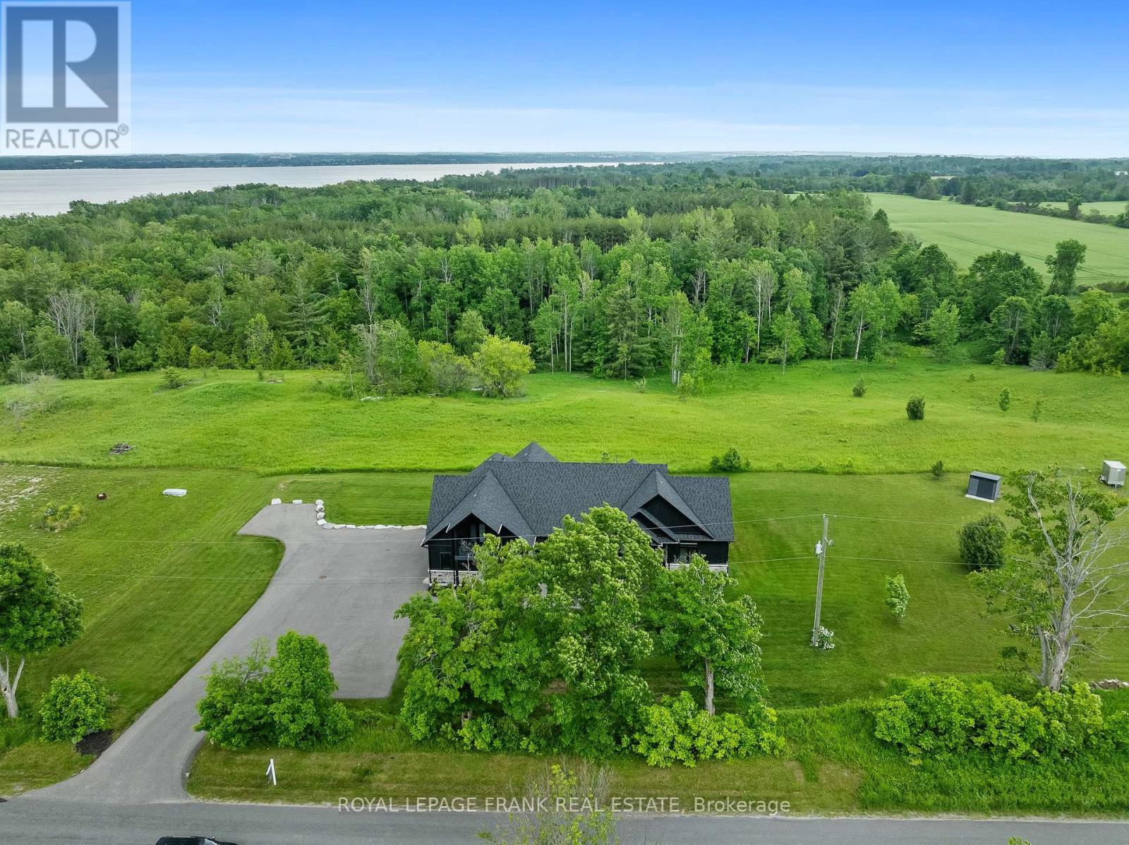 












3248 POGUE ROAD

,
Scugog (Port Perry),




Ontario
L9L1B6

