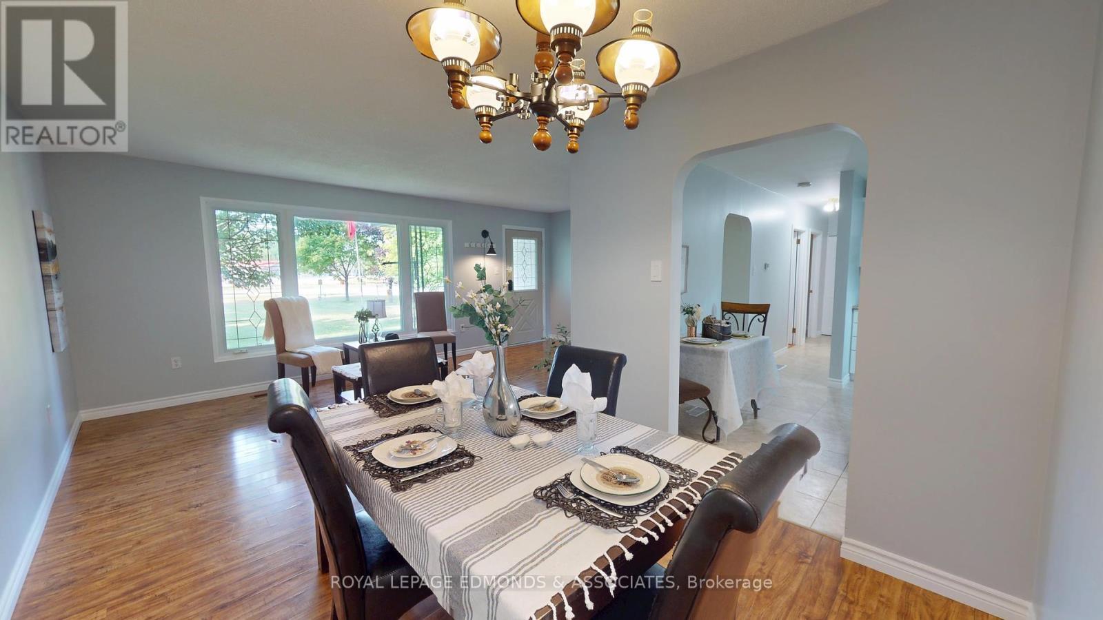 












3283 PETAWAWA BOULEVARD

,
Petawawa,




Ontario
K8H1X8

