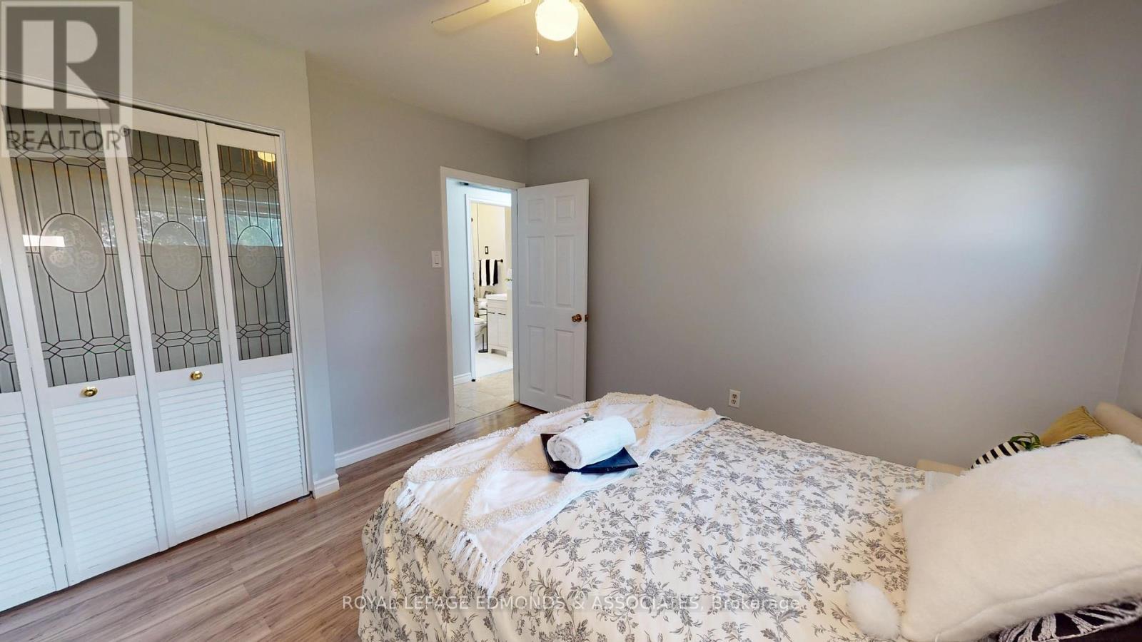 












3283 PETAWAWA BOULEVARD

,
Petawawa,




Ontario
K8H1X8

