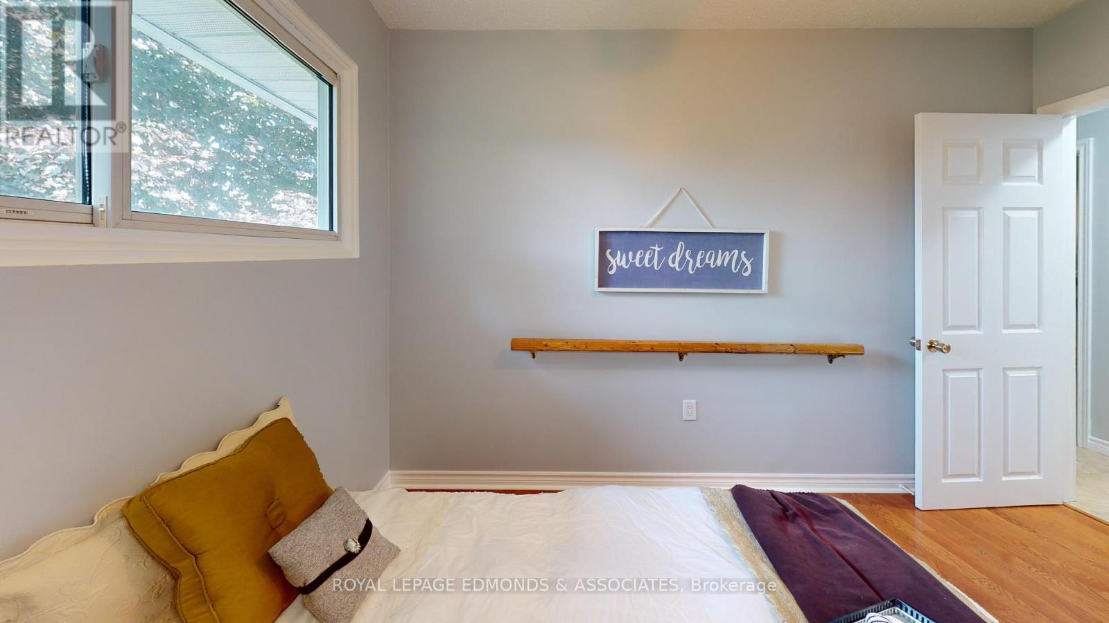 












3283 PETAWAWA BOULEVARD

,
Petawawa,




Ontario
K8H1X8

