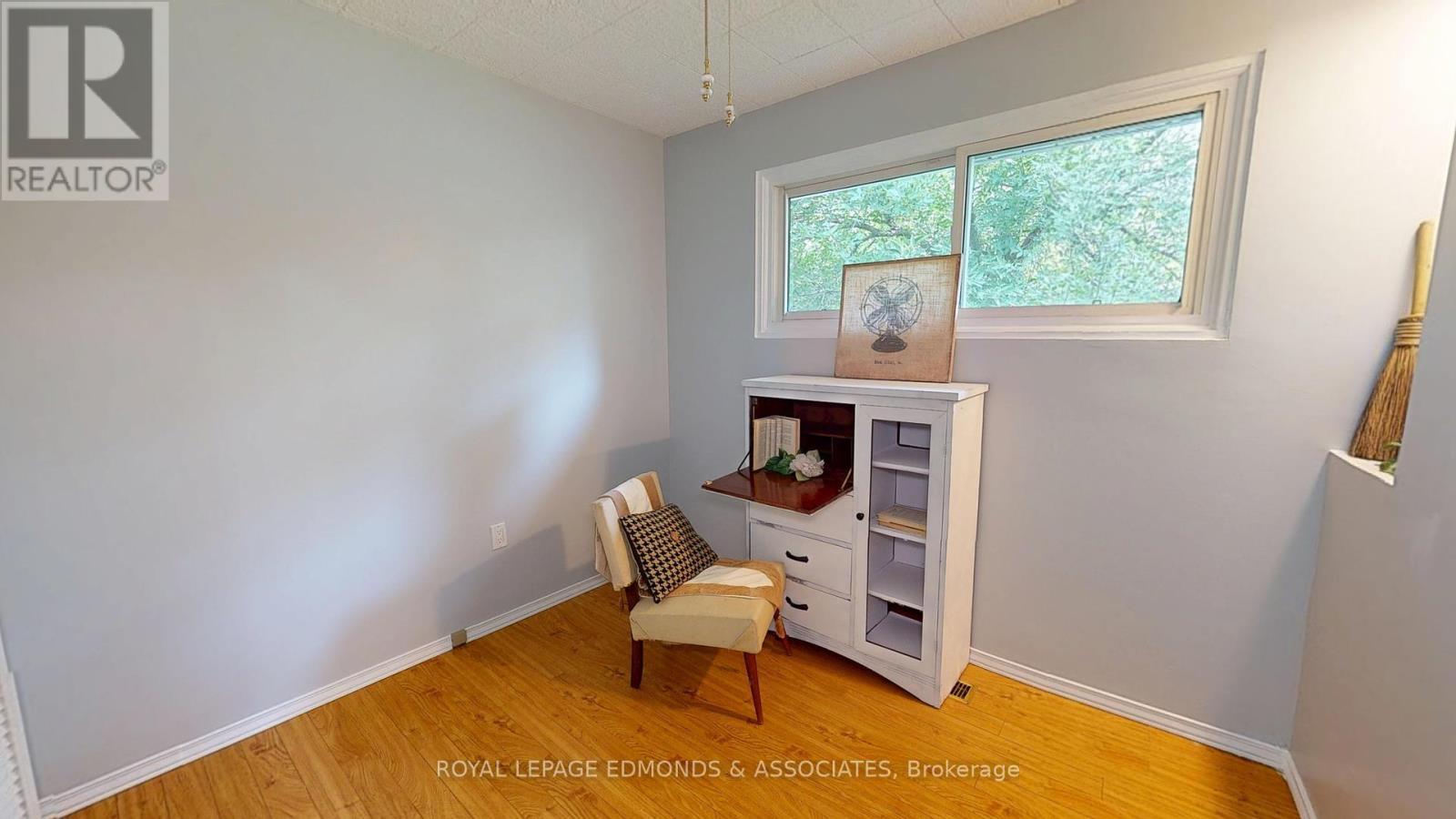 












3283 PETAWAWA BOULEVARD

,
Petawawa,




Ontario
K8H1X8

