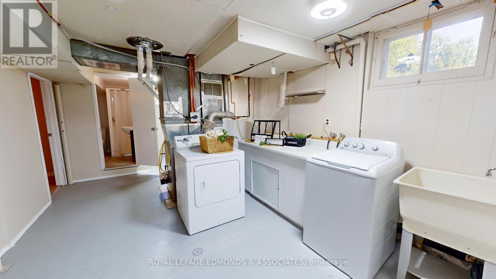 












3283 PETAWAWA BOULEVARD

,
Petawawa,




Ontario
K8H1X8

