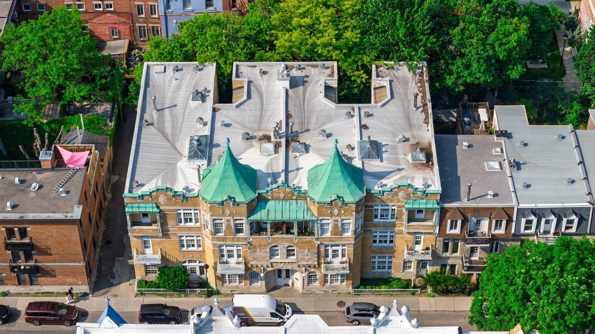 









3636


Av. Henri-Julien

, 3,
Montréal (Le Plateau-Mont-Royal),




QC
H2X3H5

