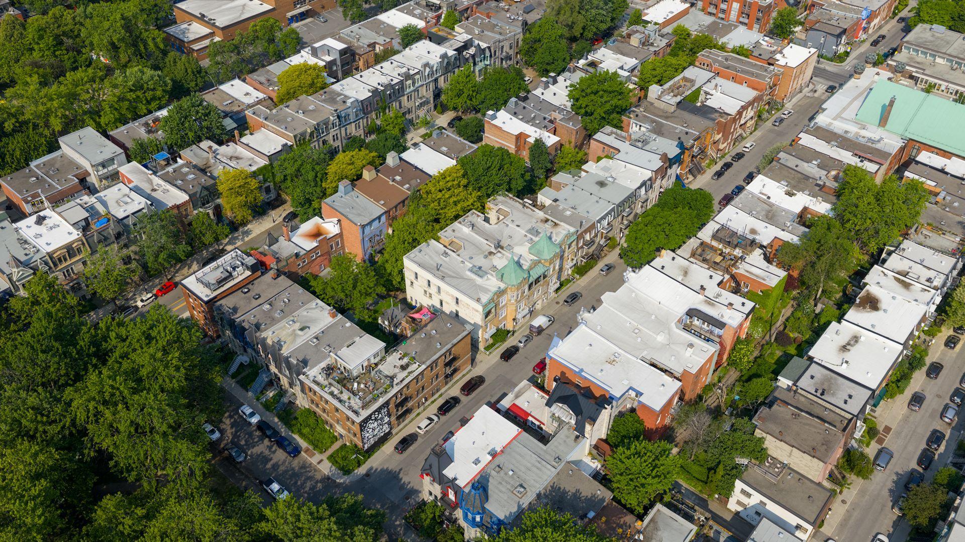 









3636


Av. Henri-Julien

, 3,
Montréal (Le Plateau-Mont-Royal),




QC
H2X3H5

