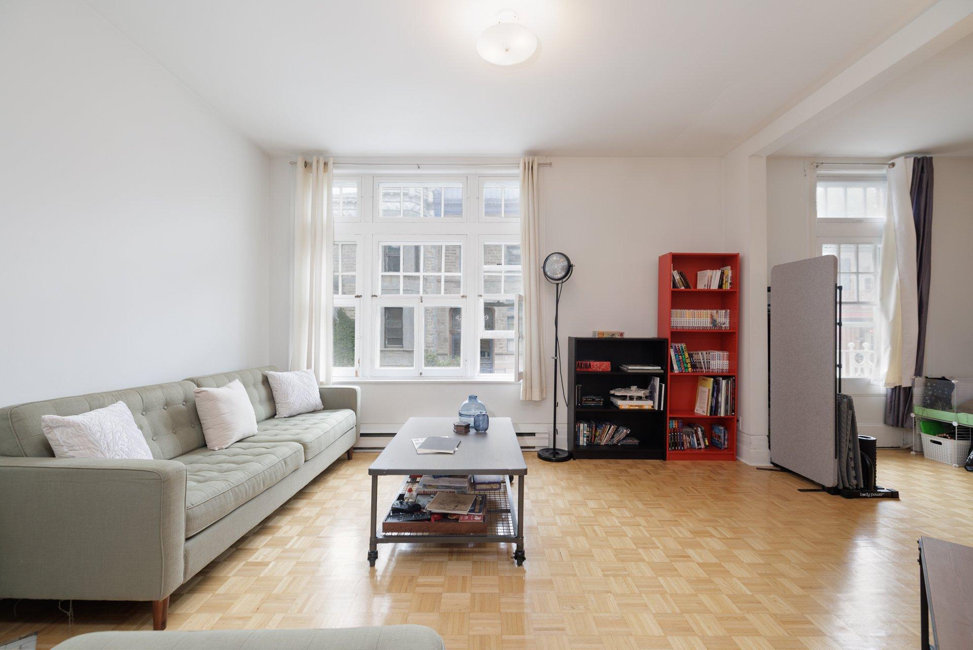 









3636


Av. Henri-Julien

, 3,
Montréal (Le Plateau-Mont-Royal),




QC
H2X3H5

