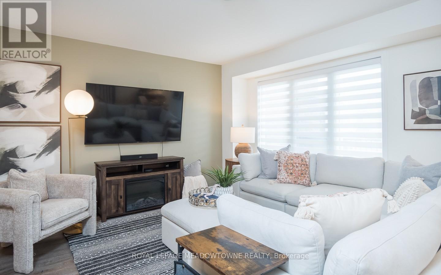 












53 - 975 WHITLOCK AVENUE

,
Milton,




Ontario
L9E1S9

