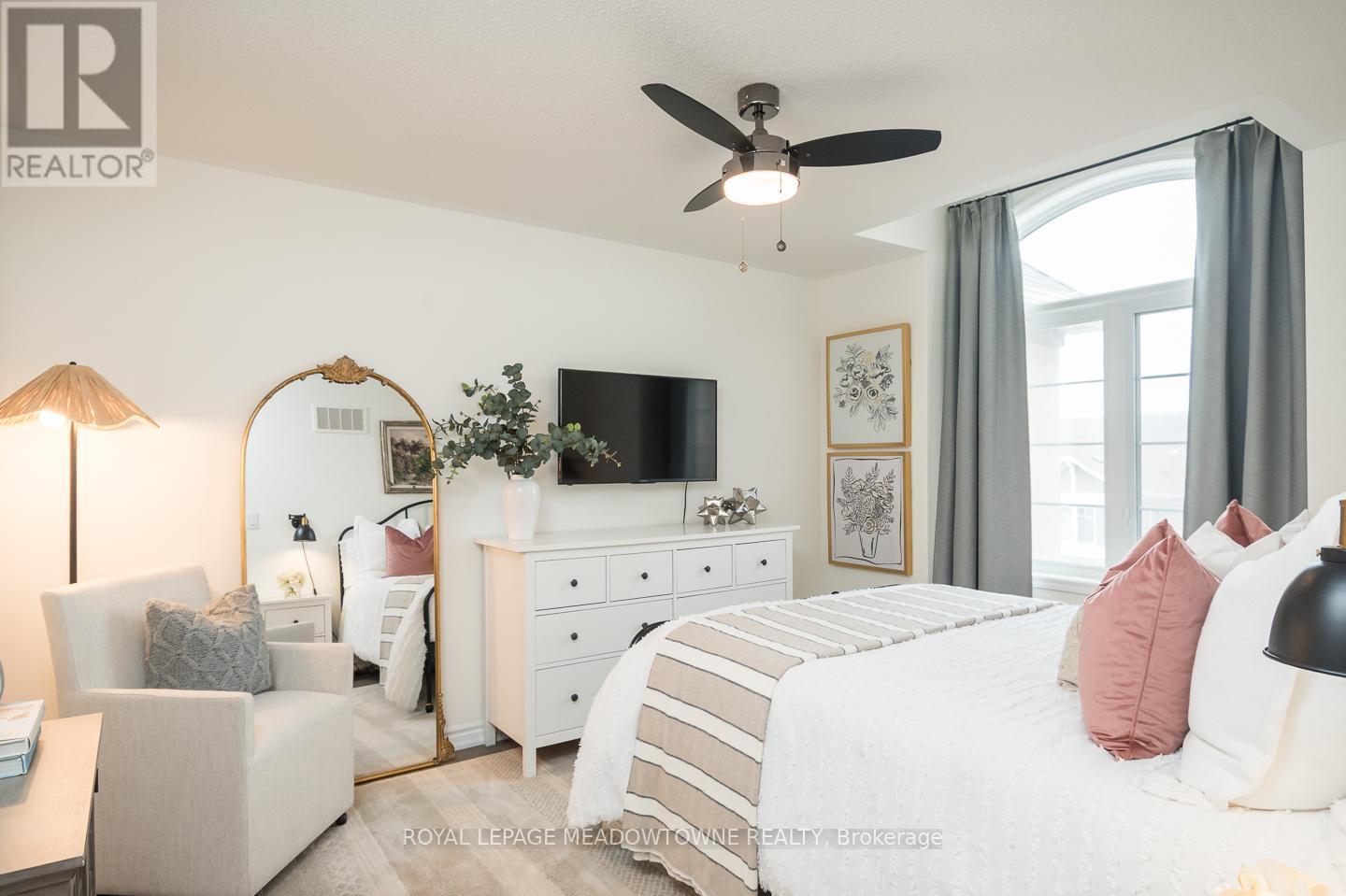 












53 - 975 WHITLOCK AVENUE

,
Milton,




Ontario
L9E1S9

