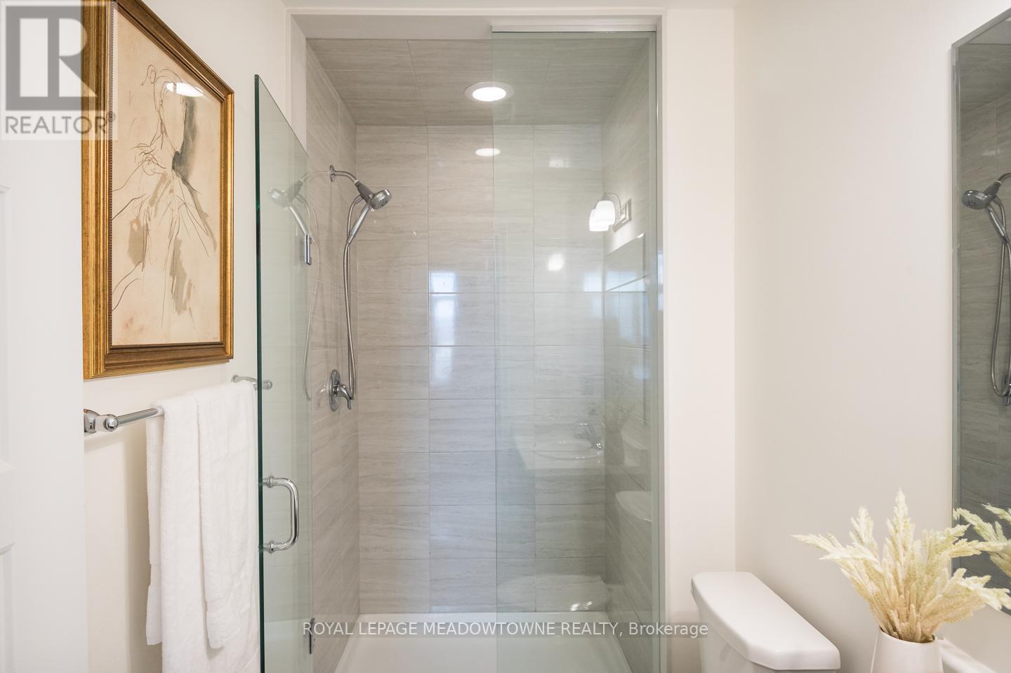 












53 - 975 WHITLOCK AVENUE

,
Milton,




Ontario
L9E1S9

