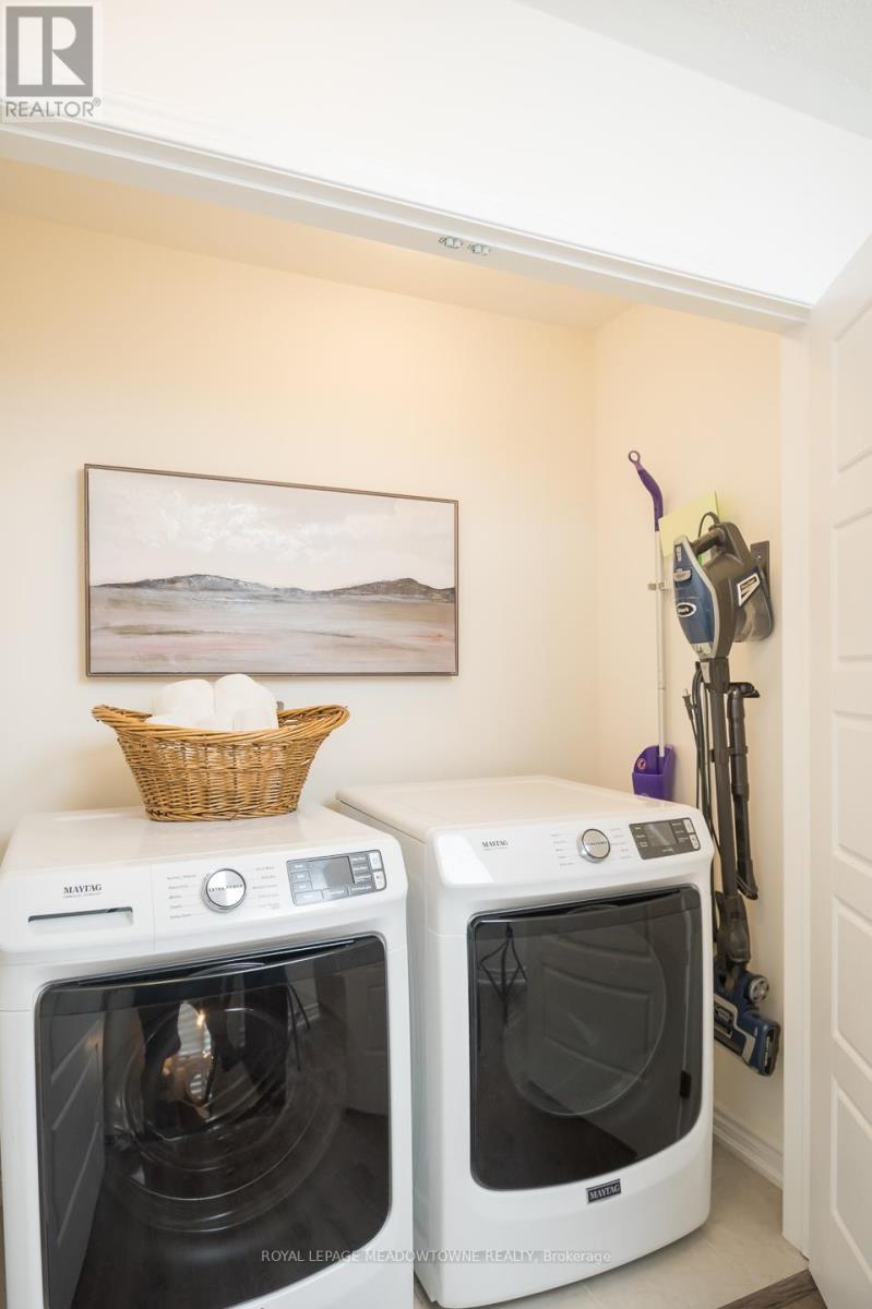 












53 - 975 WHITLOCK AVENUE

,
Milton,




Ontario
L9E1S9

