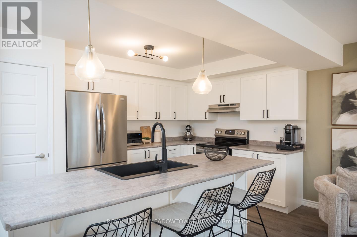 












53 - 975 WHITLOCK AVENUE

,
Milton,




Ontario
L9E1S9

