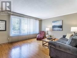 












8 CHESHIRE DRIVE

,
Toronto,




Ontario
M9B2N8

