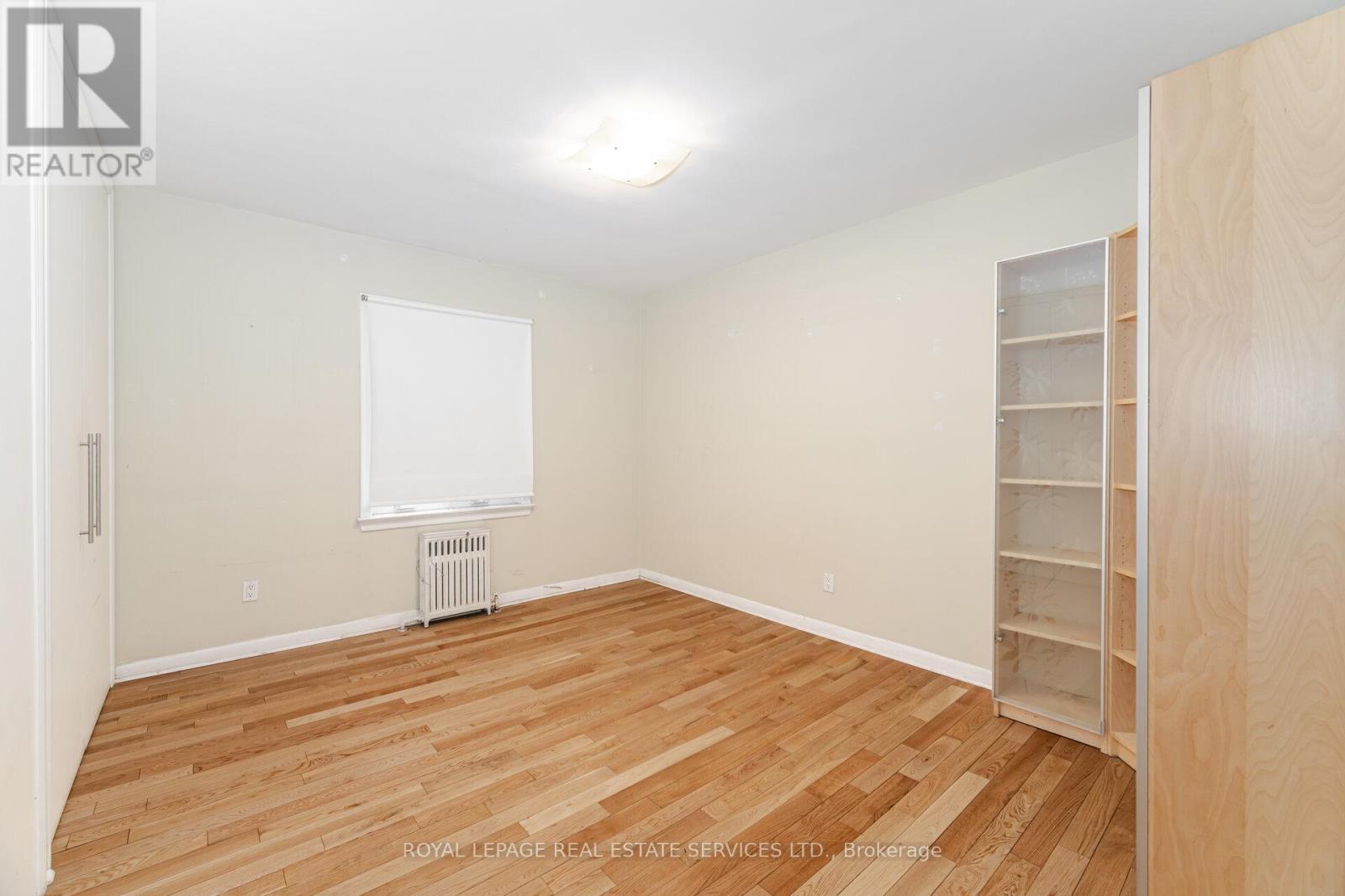 












475 WINONA DRIVE

,
Toronto,




Ontario
M6C3V2

