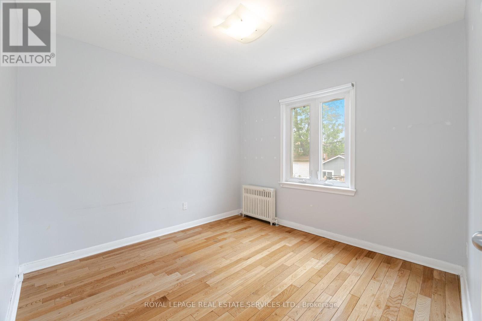 












475 WINONA DRIVE

,
Toronto,




Ontario
M6C3V2

