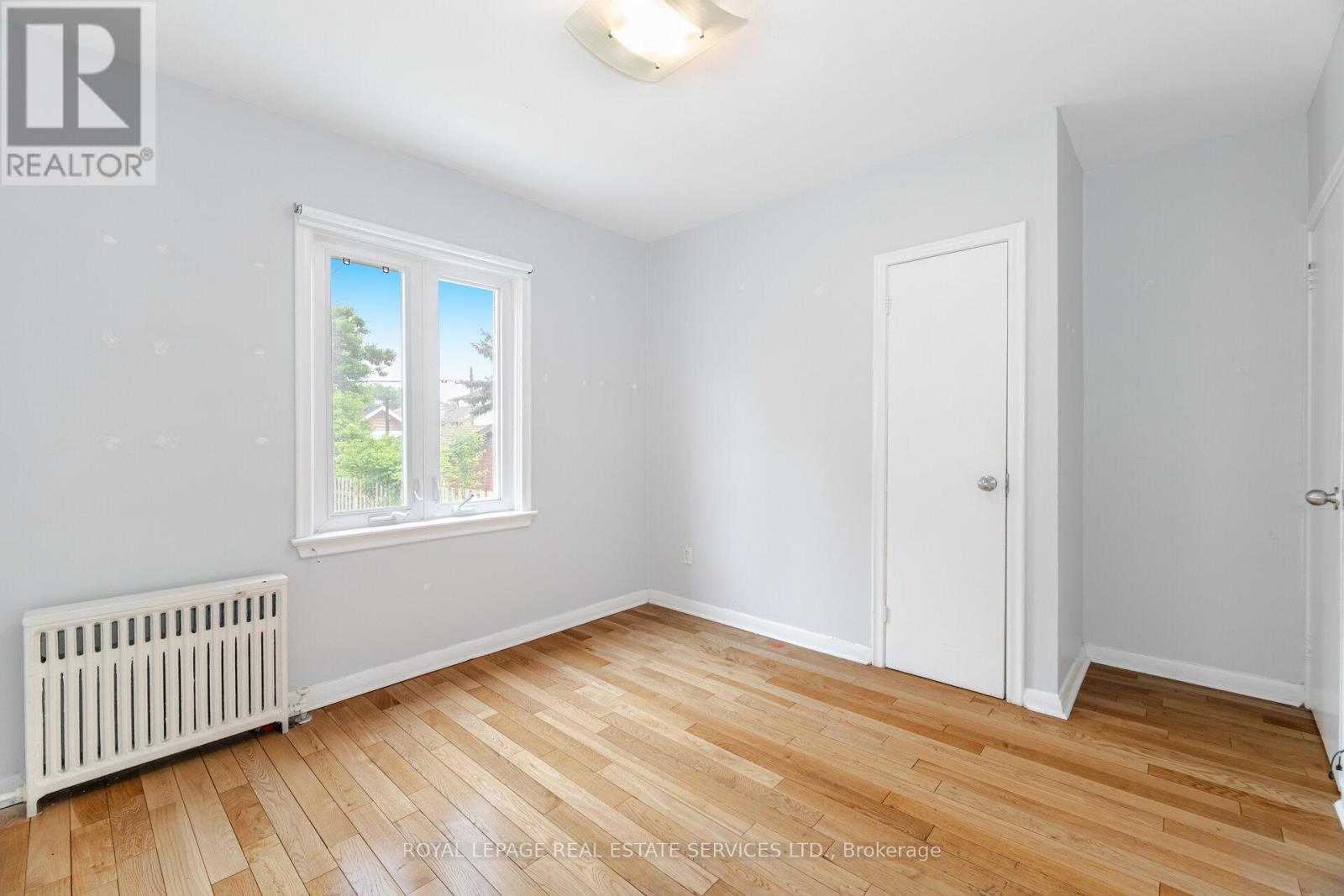 












475 WINONA DRIVE

,
Toronto,




Ontario
M6C3V2

