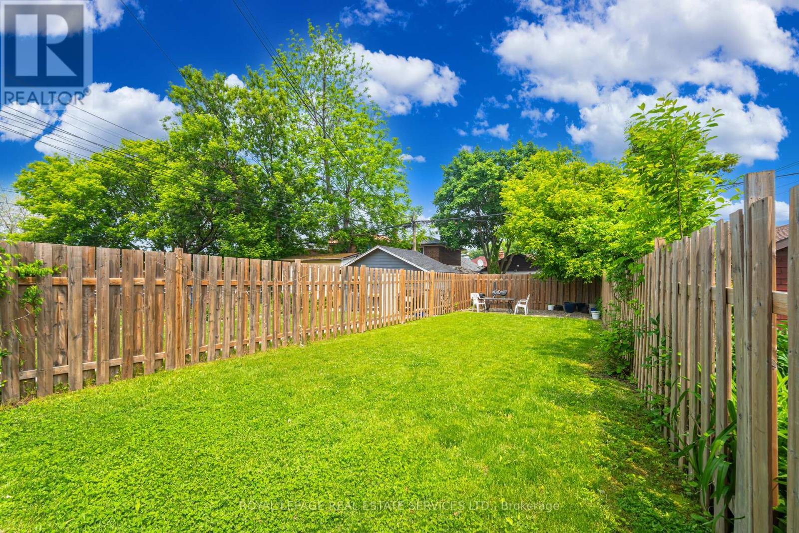 












475 WINONA DRIVE

,
Toronto,




Ontario
M6C3V2

