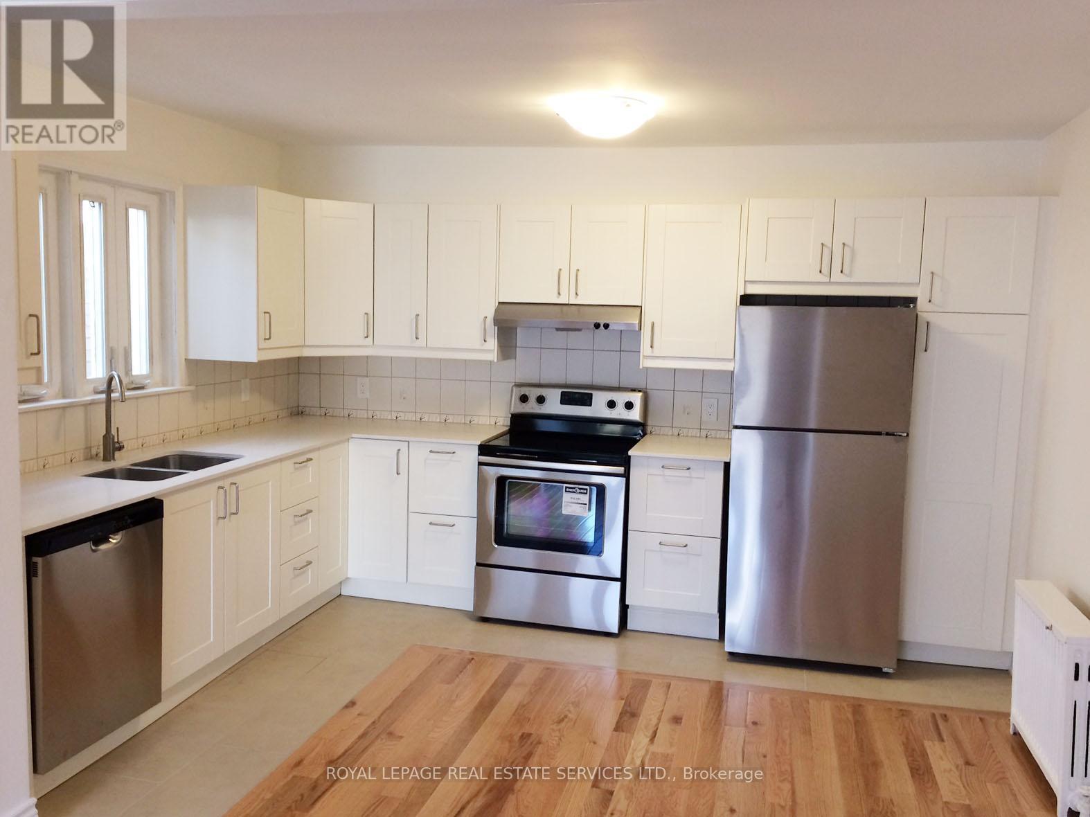 












475 WINONA DRIVE

,
Toronto,




Ontario
M6C3V2

