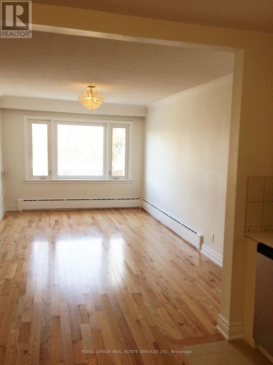












475 WINONA DRIVE

,
Toronto,




Ontario
M6C3V2

