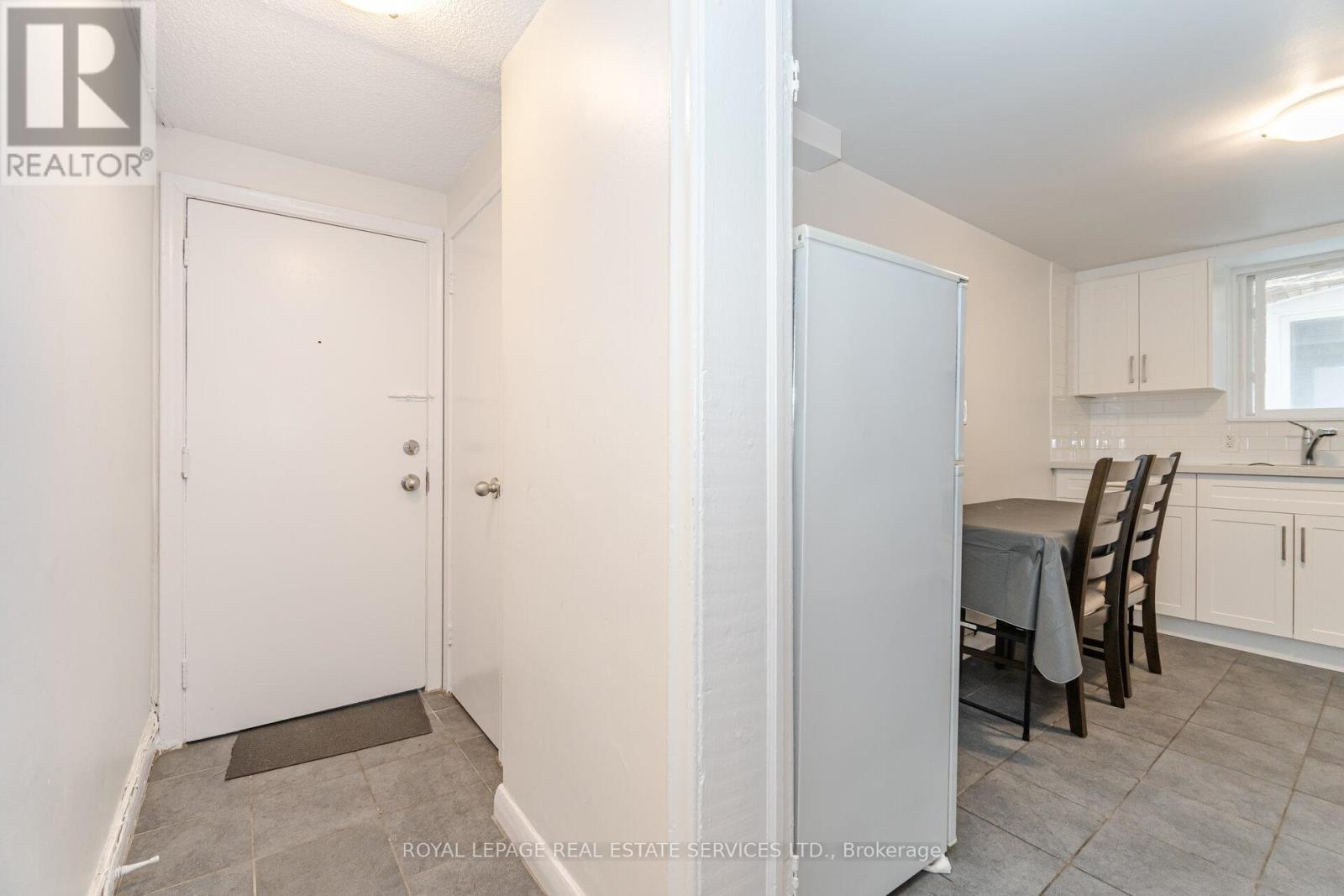












475 WINONA DRIVE

,
Toronto,




Ontario
M6C3V2

