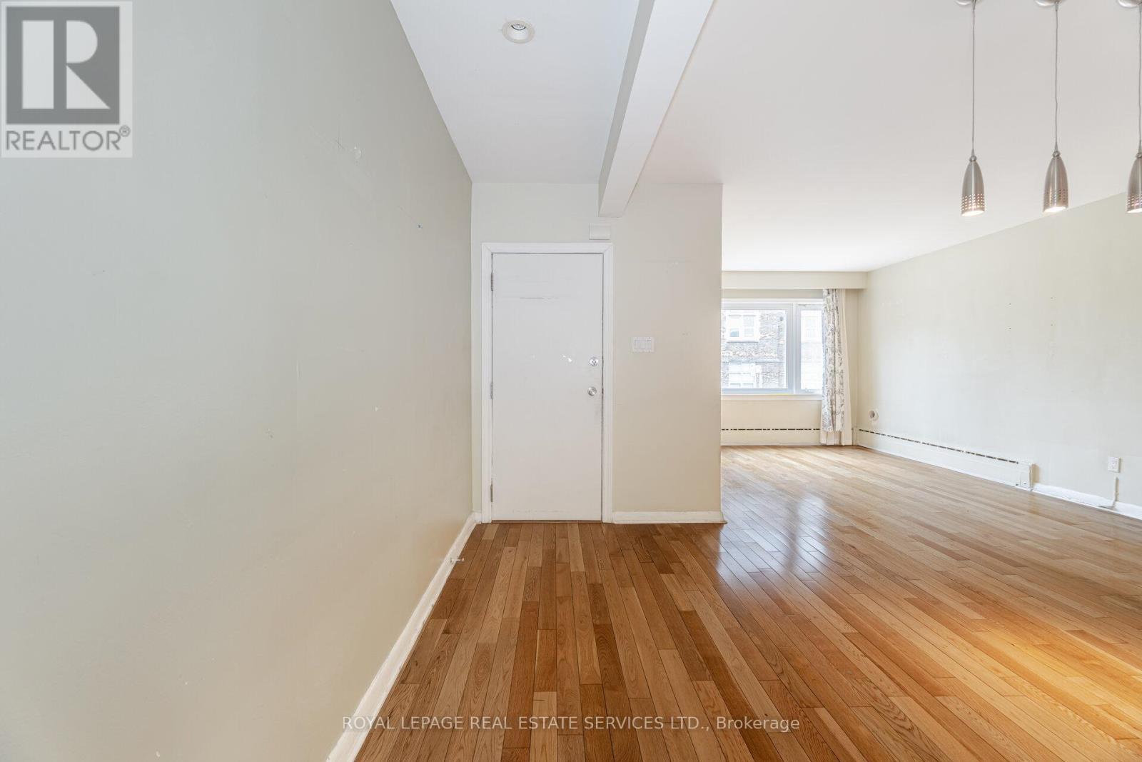 












475 WINONA DRIVE

,
Toronto,




Ontario
M6C3V2

