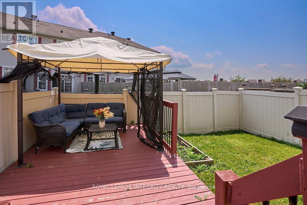 












619 MOORPARK AVENUE

,
Ottawa,




Ontario
K2M0B6


