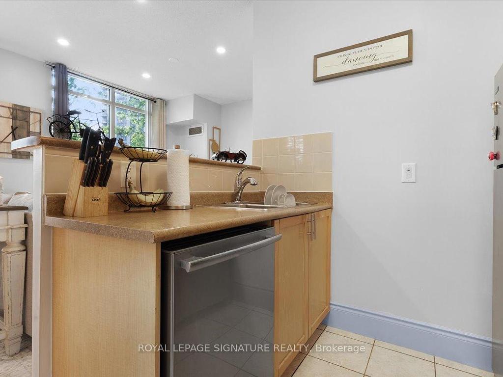 









700


Humberwood

Boulevard, 119A,
Toronto,




ON
M9W 7J4

