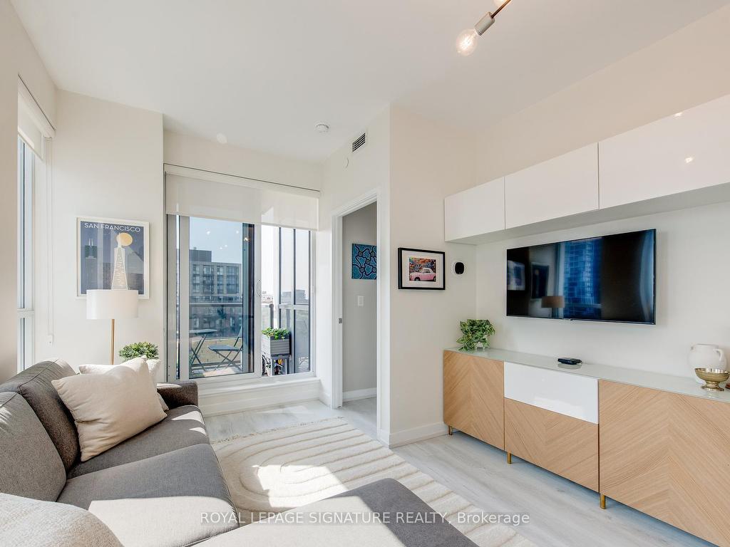 









170


Sumach

Street, 902,
Toronto,




ON
M5A 0C3

