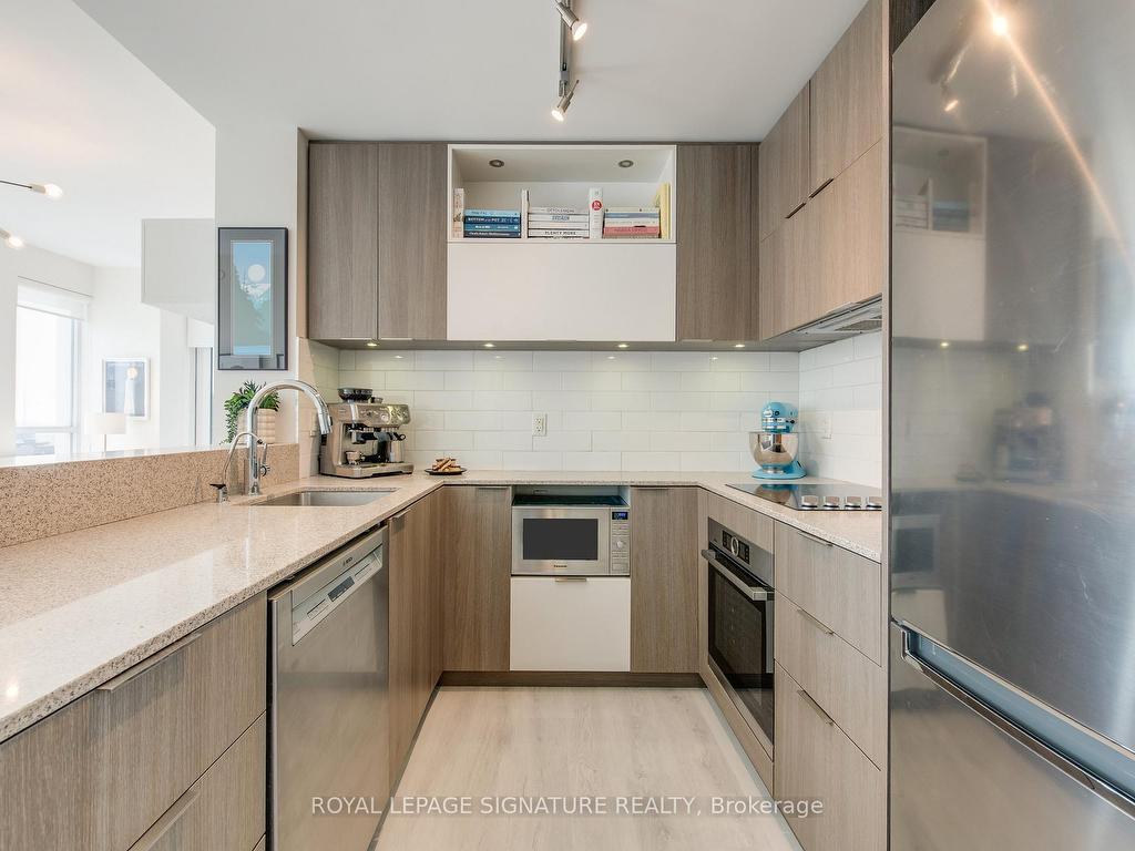 









170


Sumach

Street, 902,
Toronto,




ON
M5A 0C3

