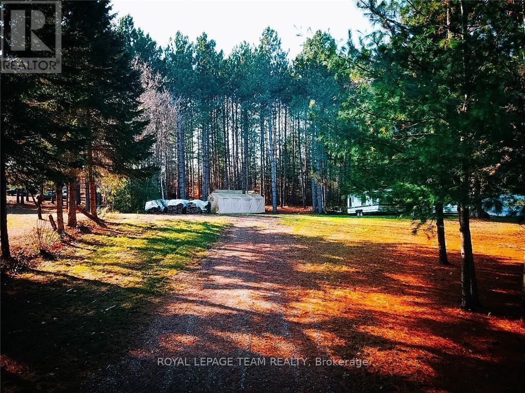 












2909 ROUND LAKE ROAD

,
Killaloe, Hagarty and Richards,







Ontario
K0J2J0

