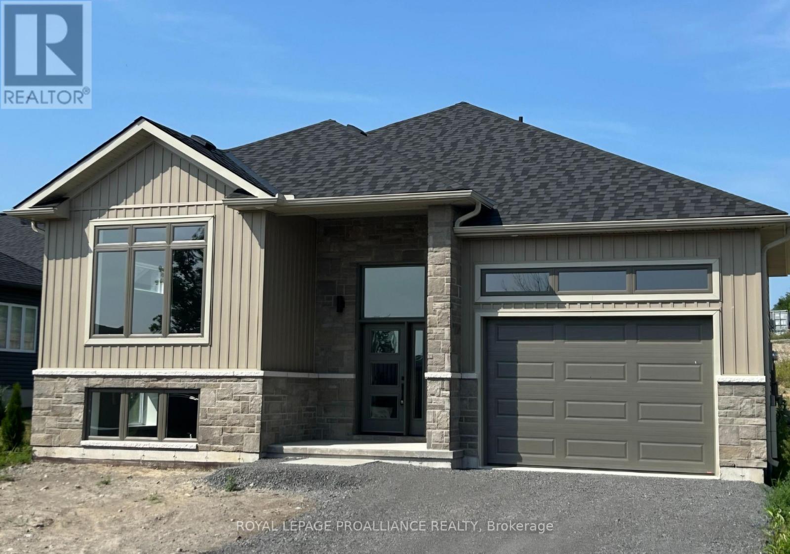 












14 CEDARWOOD STREET

,
Quinte West (Frankford Ward),




Ontario
K0K2C0

