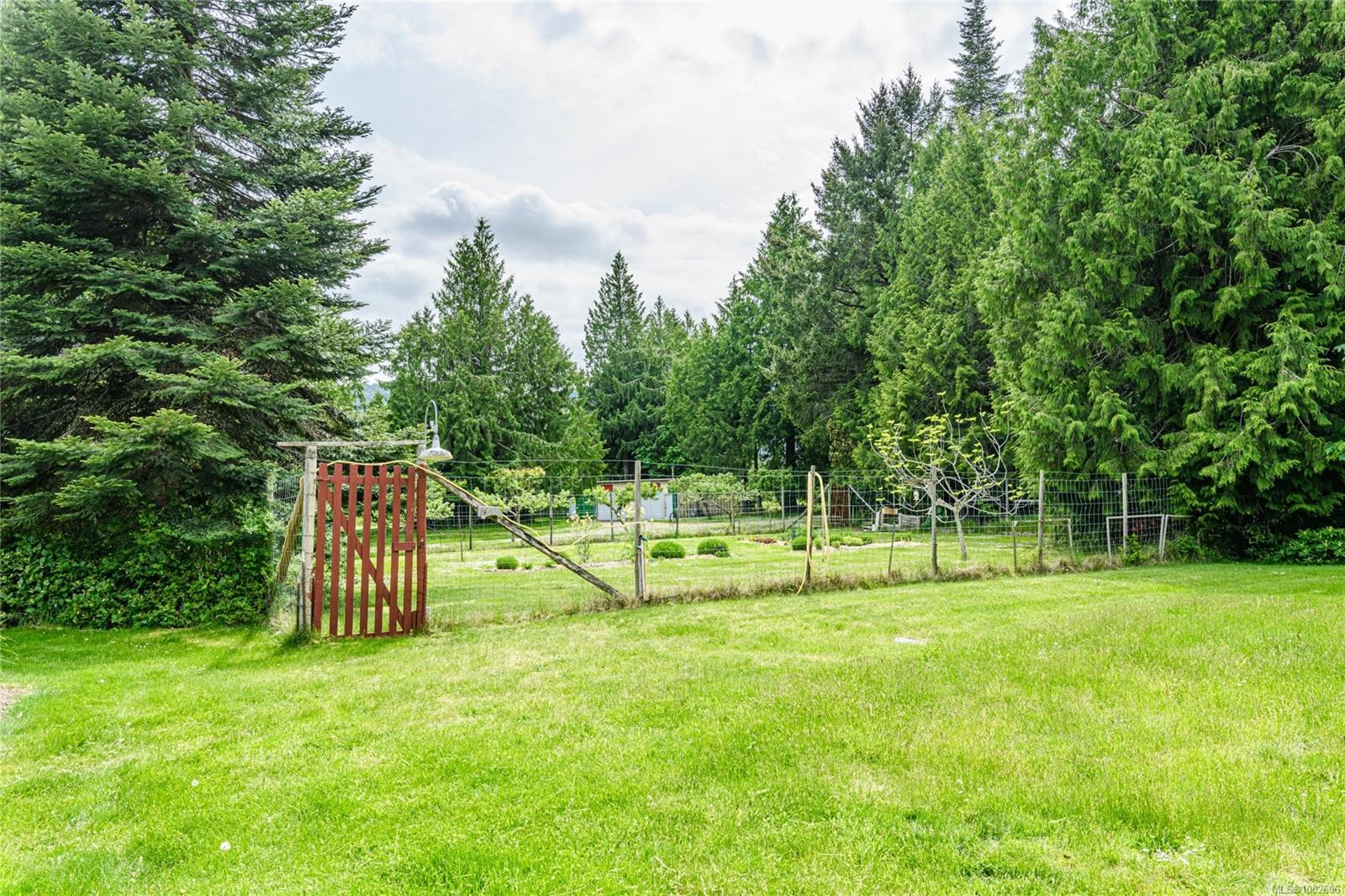 









210


Norton

Rd,
Salt Spring,




BC
V8K 1C7

