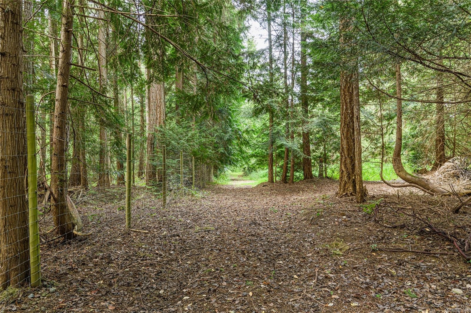 









210


Norton

Rd,
Salt Spring,




BC
V8K 1C7

