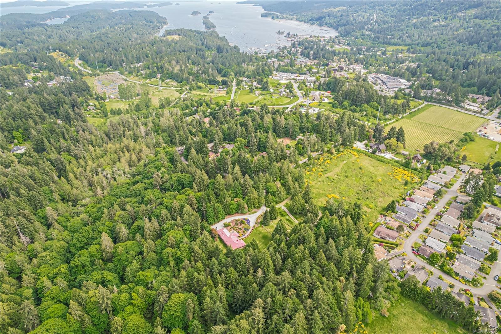 









210


Norton

Rd,
Salt Spring,




BC
V8K 1C7


