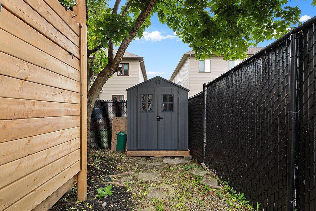 









30


Rue du Colonial

,
Gatineau (Aylmer),




QC
J9H0A7

