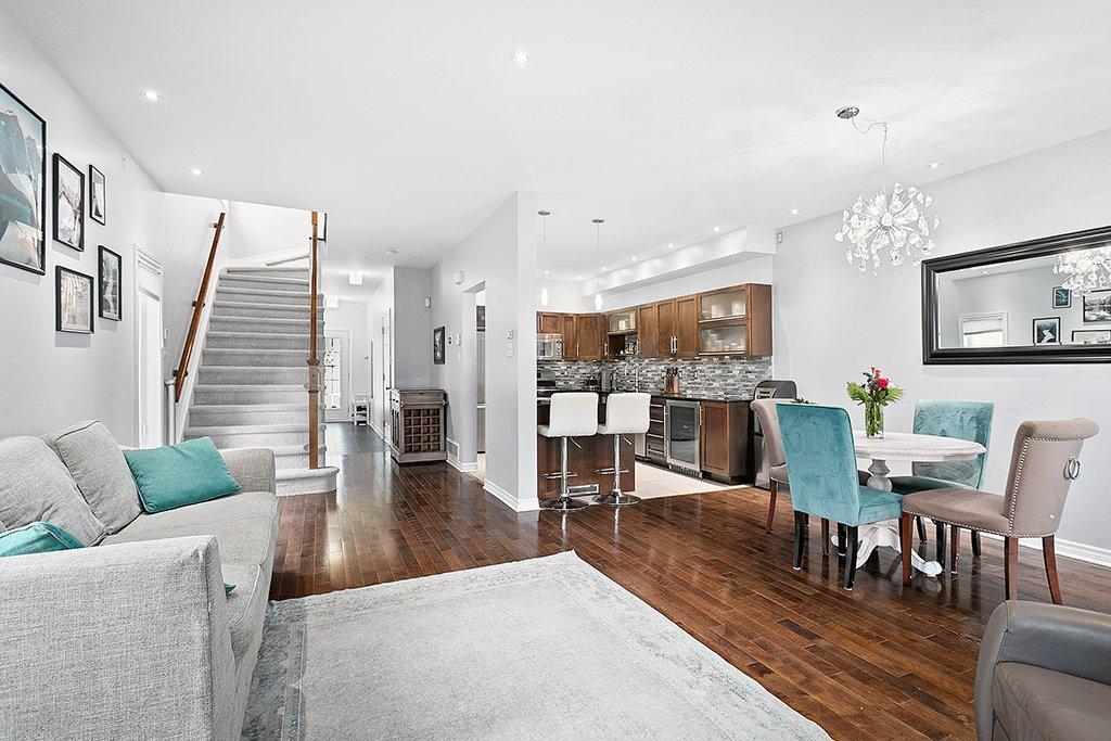 









30


Rue du Colonial

,
Gatineau (Aylmer),




QC
J9H0A7

