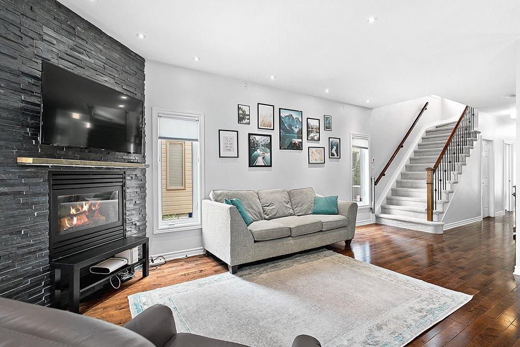 









30


Rue du Colonial

,
Gatineau (Aylmer),




QC
J9H0A7

